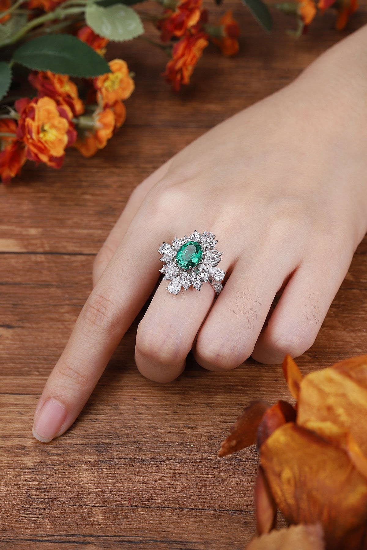 terling Silver Lab - Grown Emerald Ring A – JSEGR1262Y