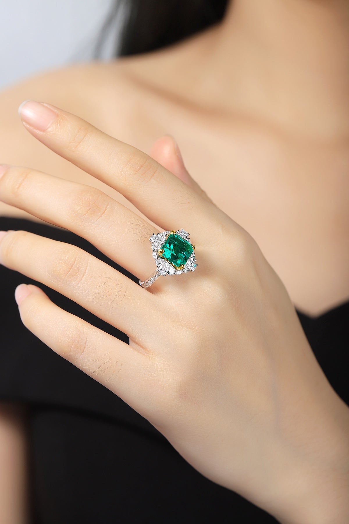 18K Gold Lab - Grown Emerald Ring A – PSEGR1195