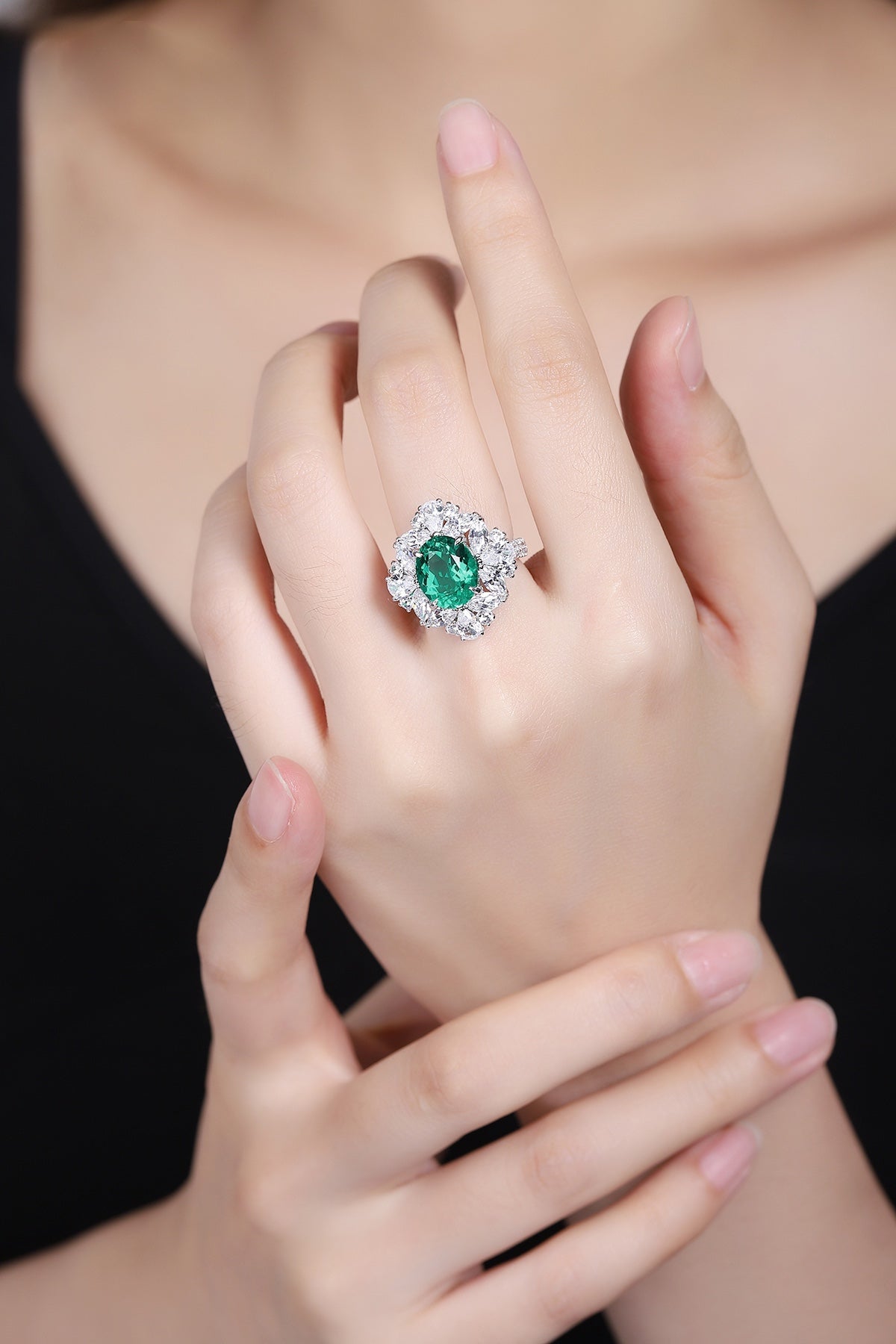 Sterling Silver Lab - Grown Emerald Ring W – JSEGR147Y