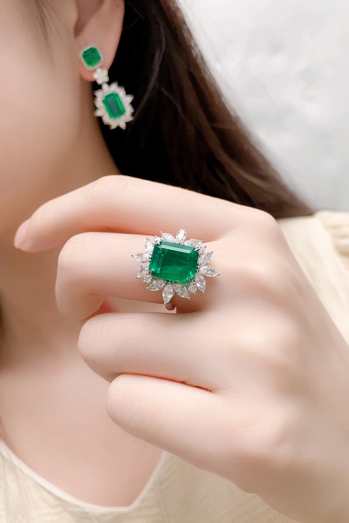 Sterling Silver Lab - Grown Emerald Ring A – JSEGR1017Y