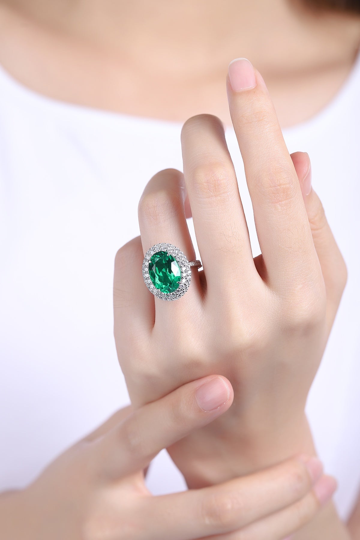 Sterling Silver Lab - Grown Emerald Ring W – JSEGR489Y