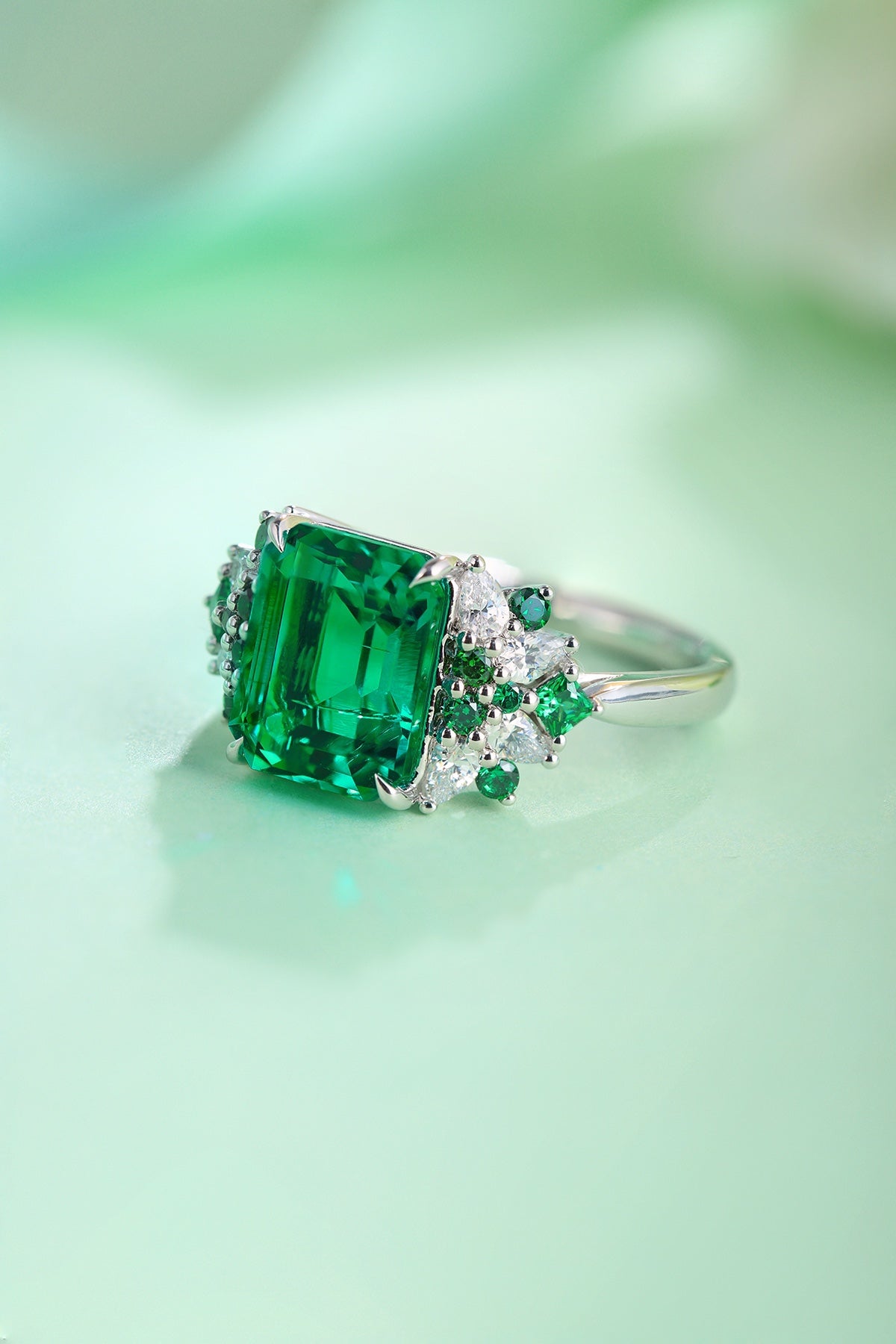 Sterling Silver Lab - Grown Emerald Ring W – JSEGR403Y