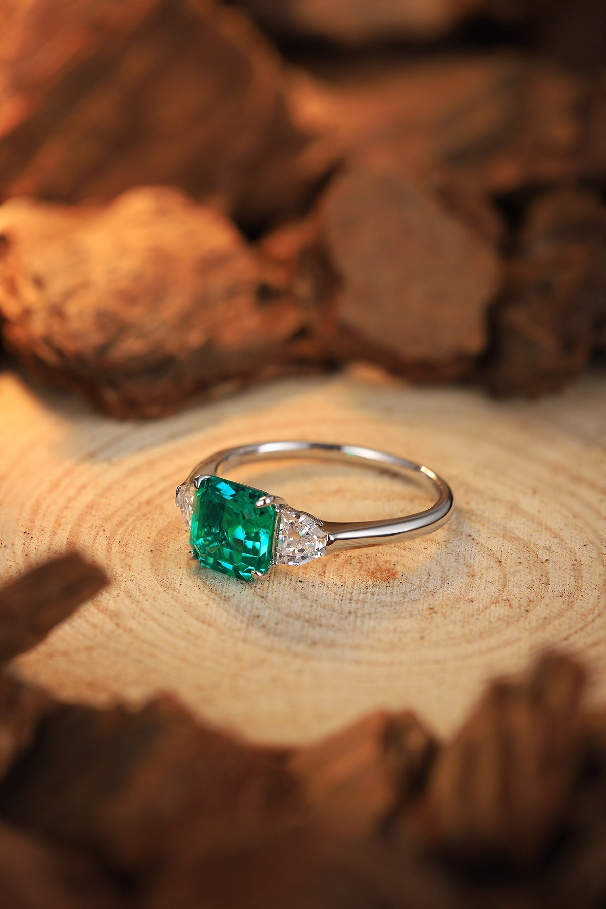 Sterling Silver Lab - Grown Emerald Ring W – JSEGR300Y