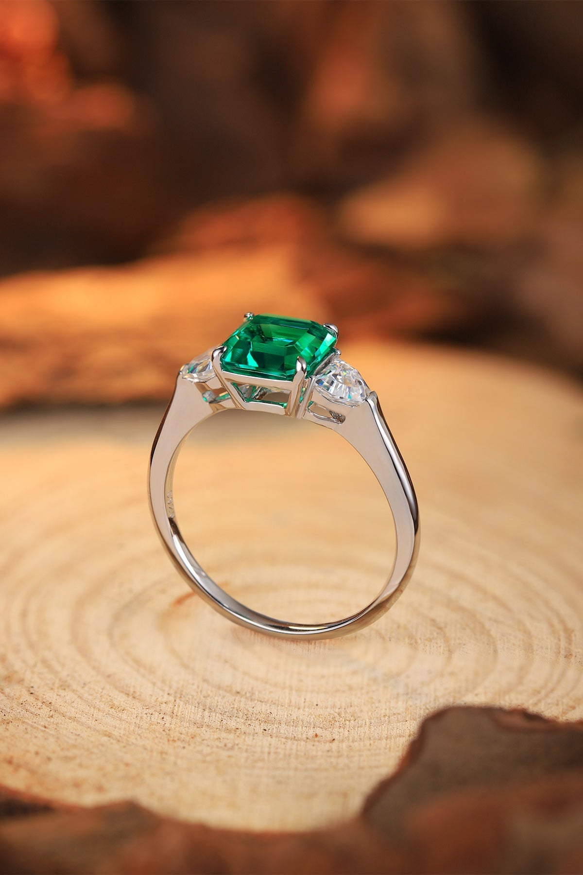 Sterling Silver Lab - Grown Emerald Ring W – JSEGR300Y