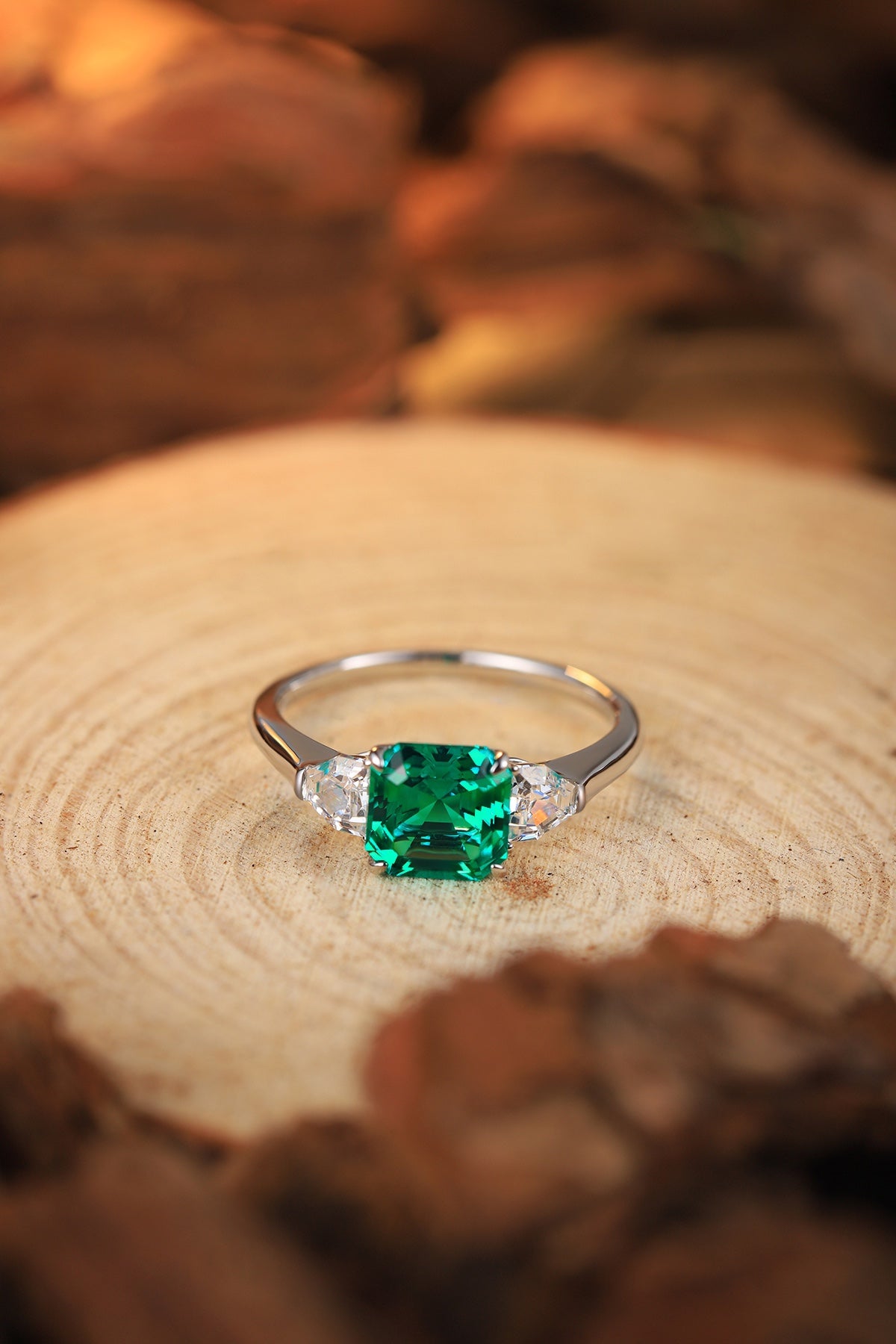 Sterling Silver Lab - Grown Emerald Ring W – JSEGR300Y