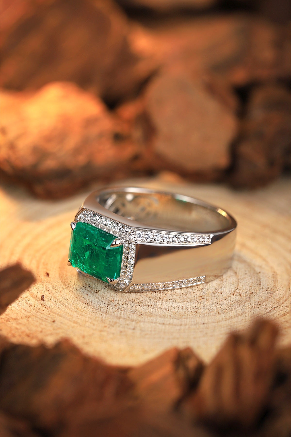 Sterling Silver Lab - Grown Emerald Men's Ring A – JSEGR021Y