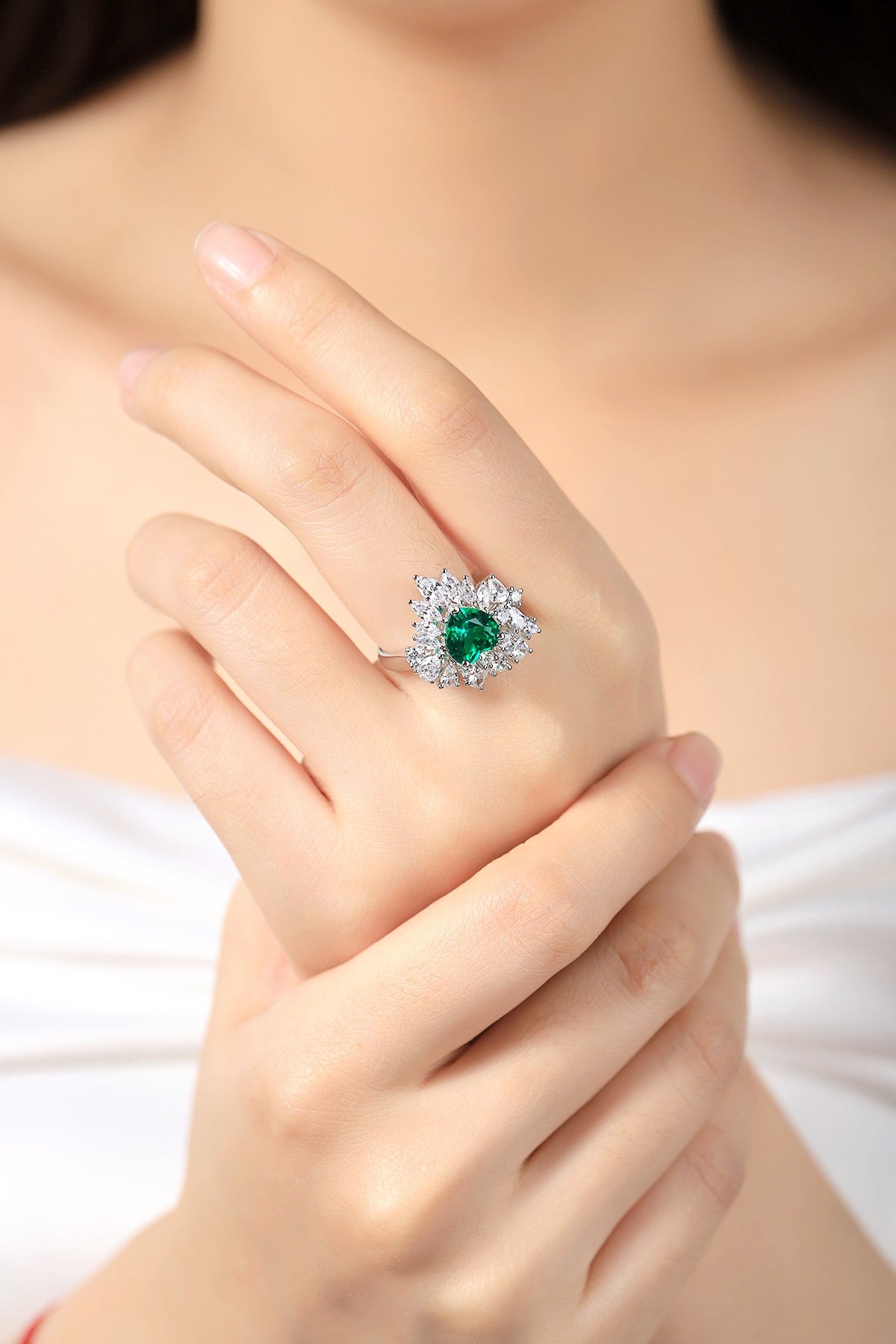 Sterling Silver Lab - Grown Emerald Ring W – JSEGR1053Y