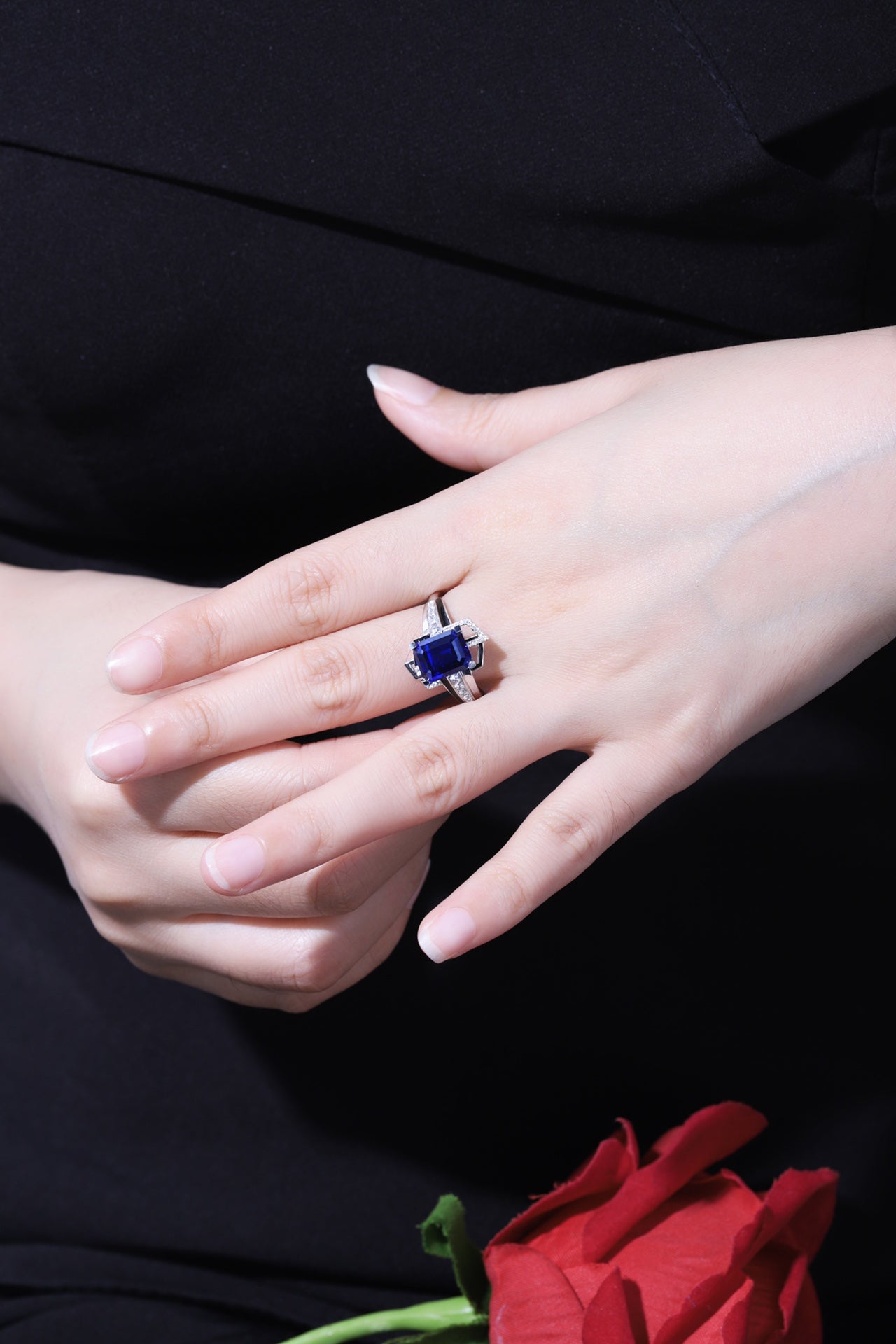 18K Gold Lab - Grown Sapphire Ring A – JSABR181621A
