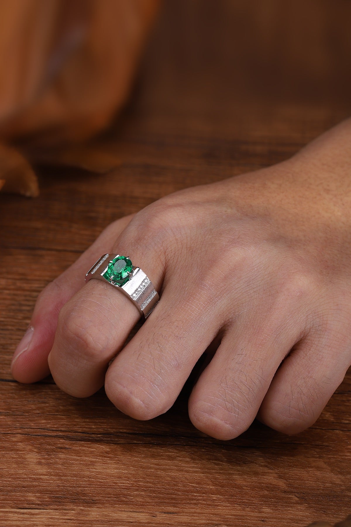 Sterling Silver Lab - Grown Emerald Men's Ring A – JSEGR023Y
