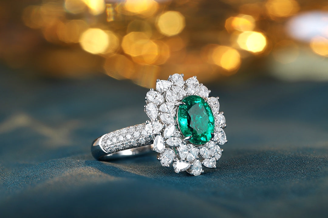 18K Gold Lab - Grown Emerald Ring & Pendant Two-in-One Style A – JOSR1067A