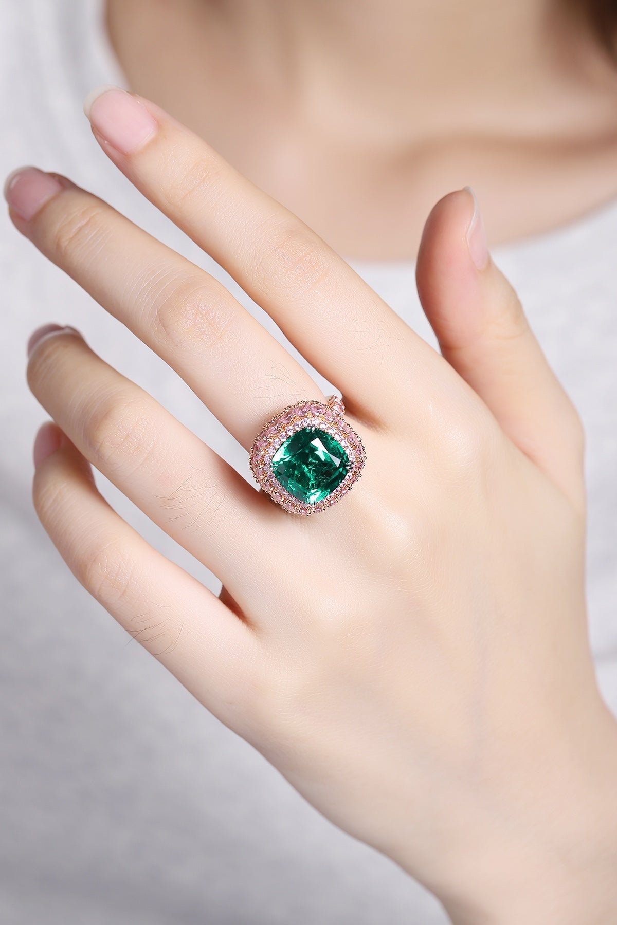 18K Gold Lab - Grown Emerald Ring A – PSEGR887A