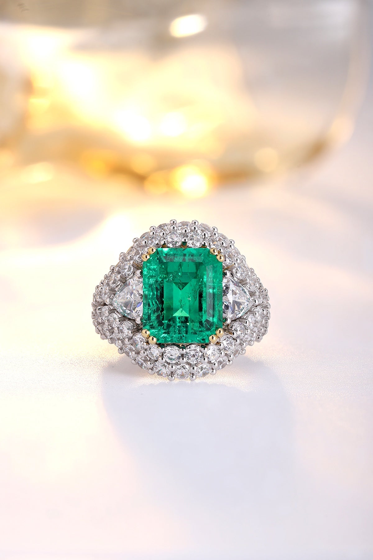 18K Gold Lab - Grown Emerald Ring A – 18001