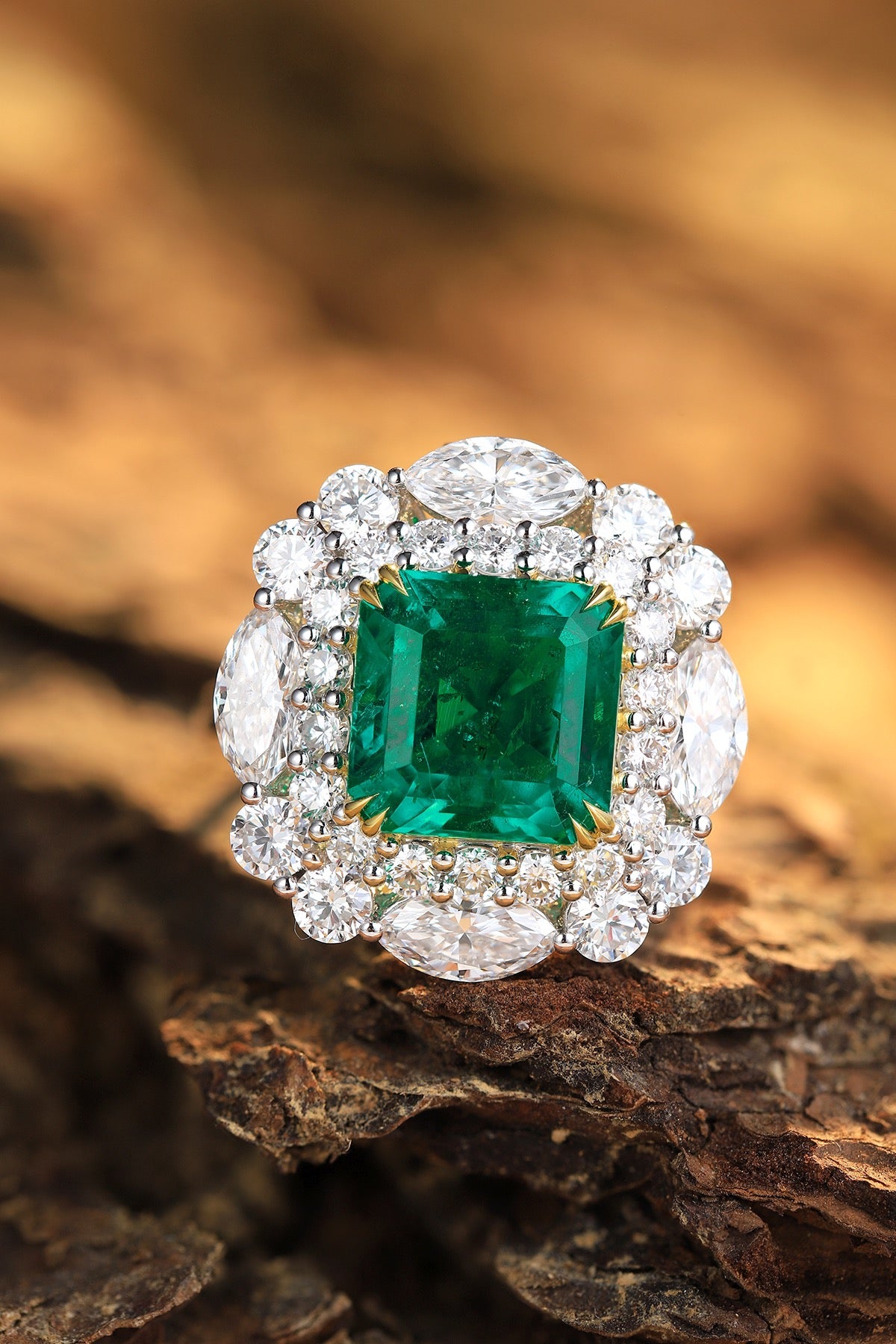 18K Gold Lab - Grown Emerald Ring & Pendant Two - in - One Style A – JSEGR695A