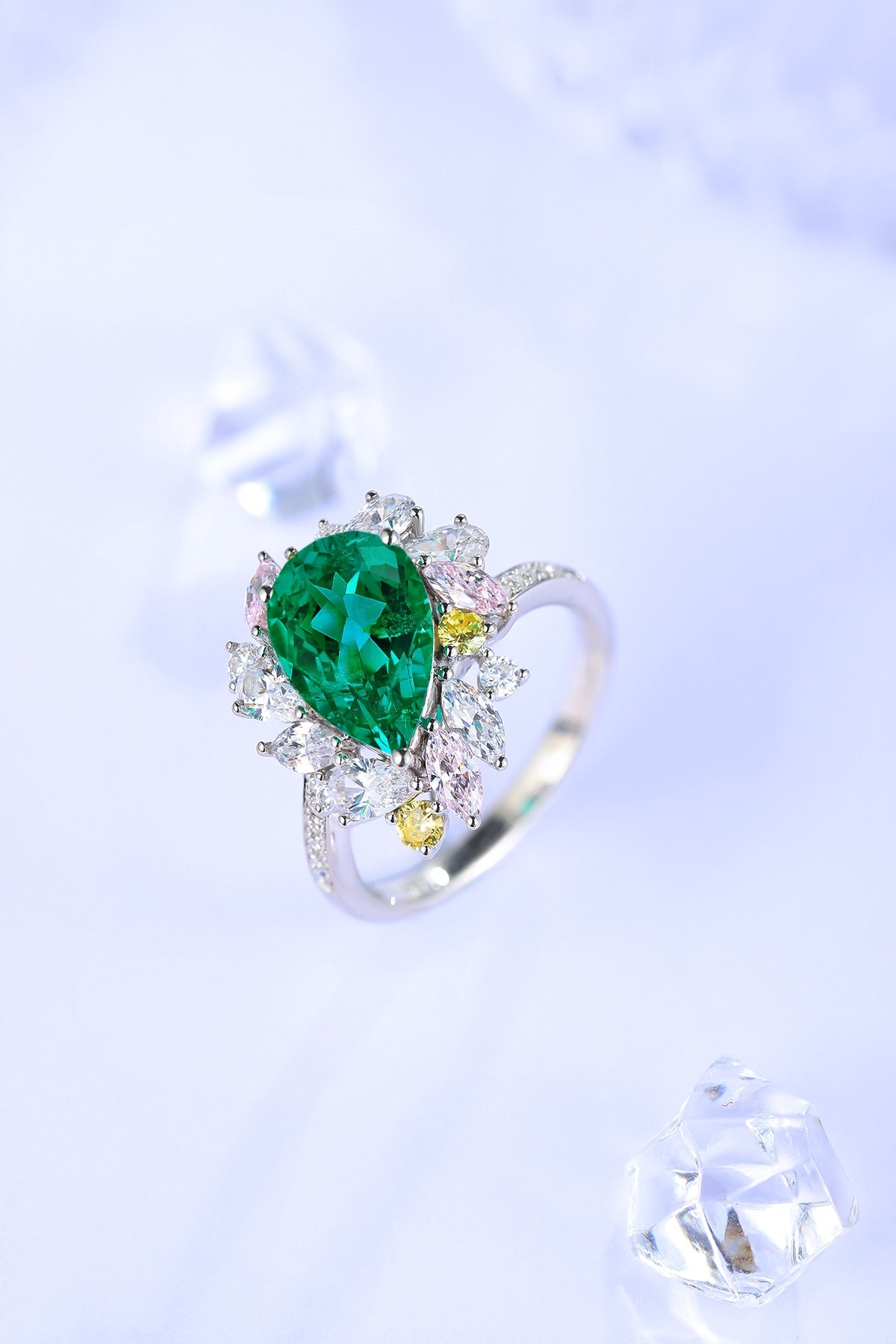 Sterling Silver Lab - Grown Emerald Ring W – JSEGR454Y