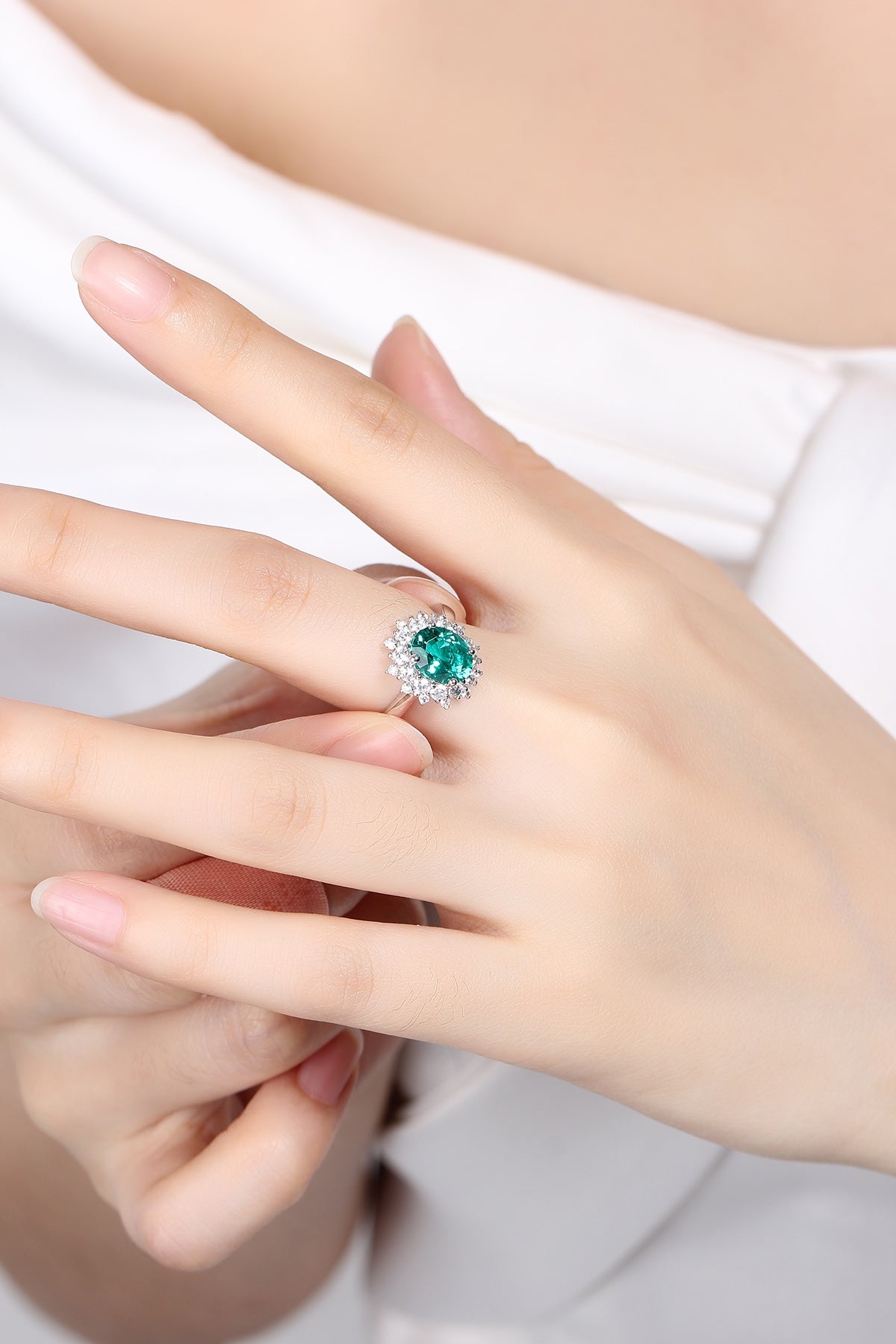Sterling Silver Lab - Grown Emerald Ring A – JSEGR268Y