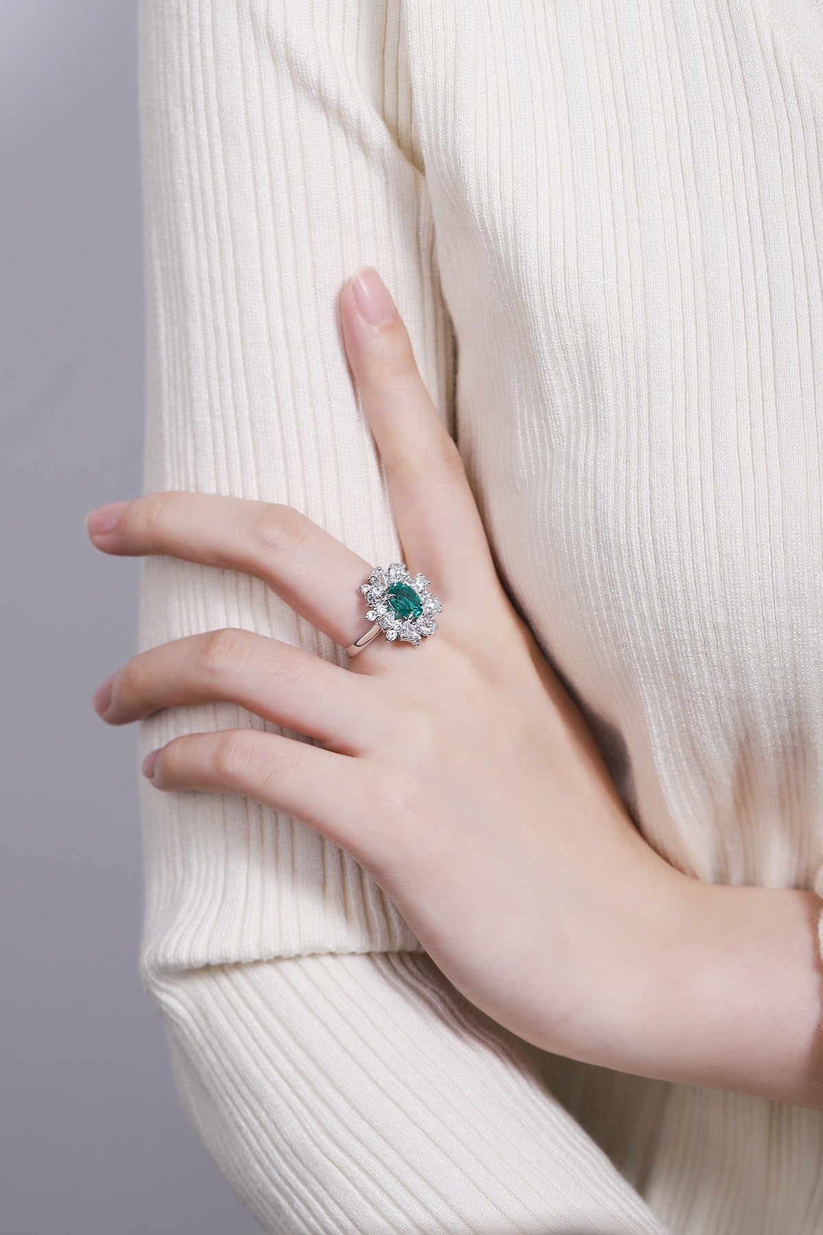 Sterling Silver Lab - Grown Emerald Ring A – JSEGR253Y