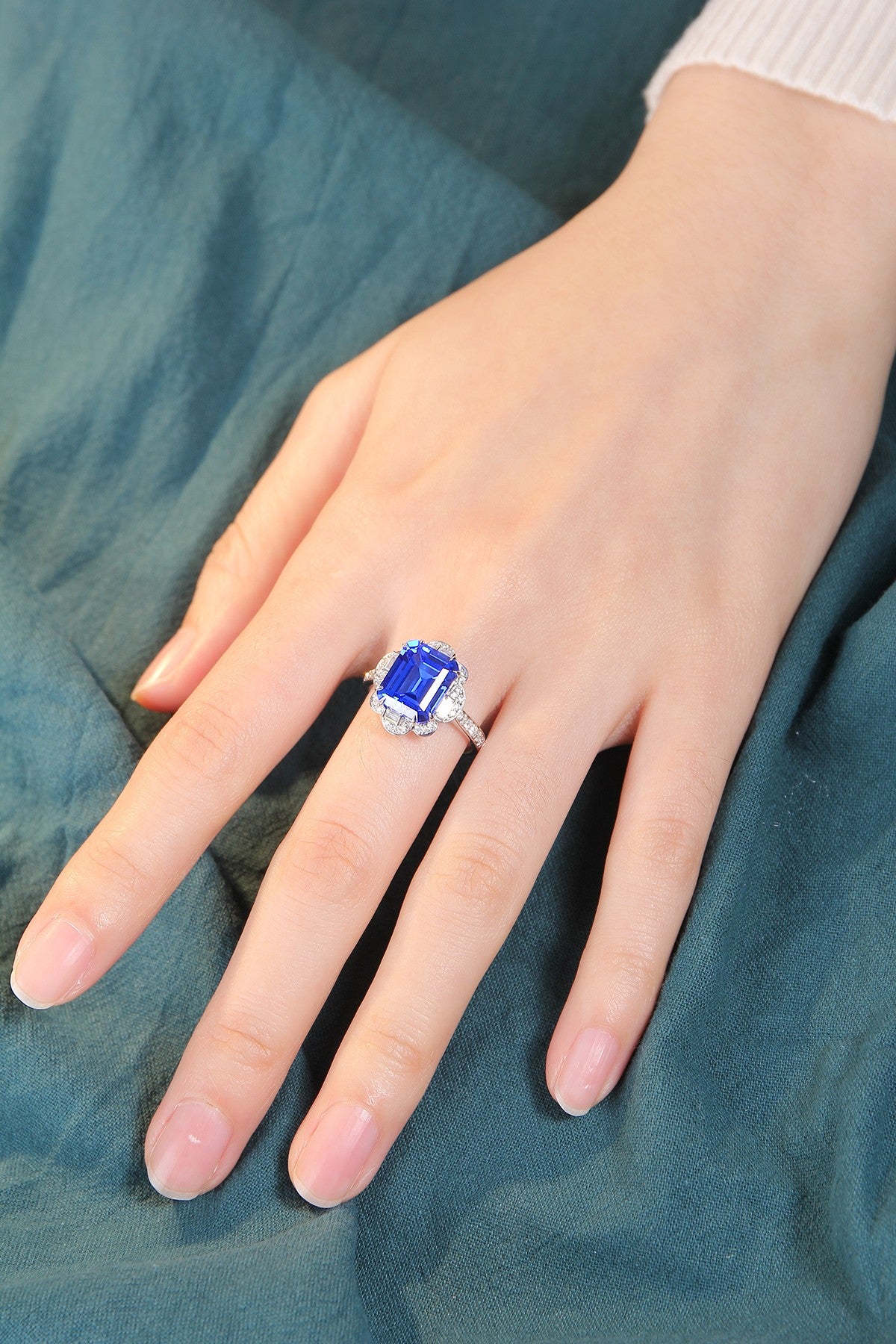 Sterling Silver Lab - Grown Cobalt Spinel Ring A – JR1309Y