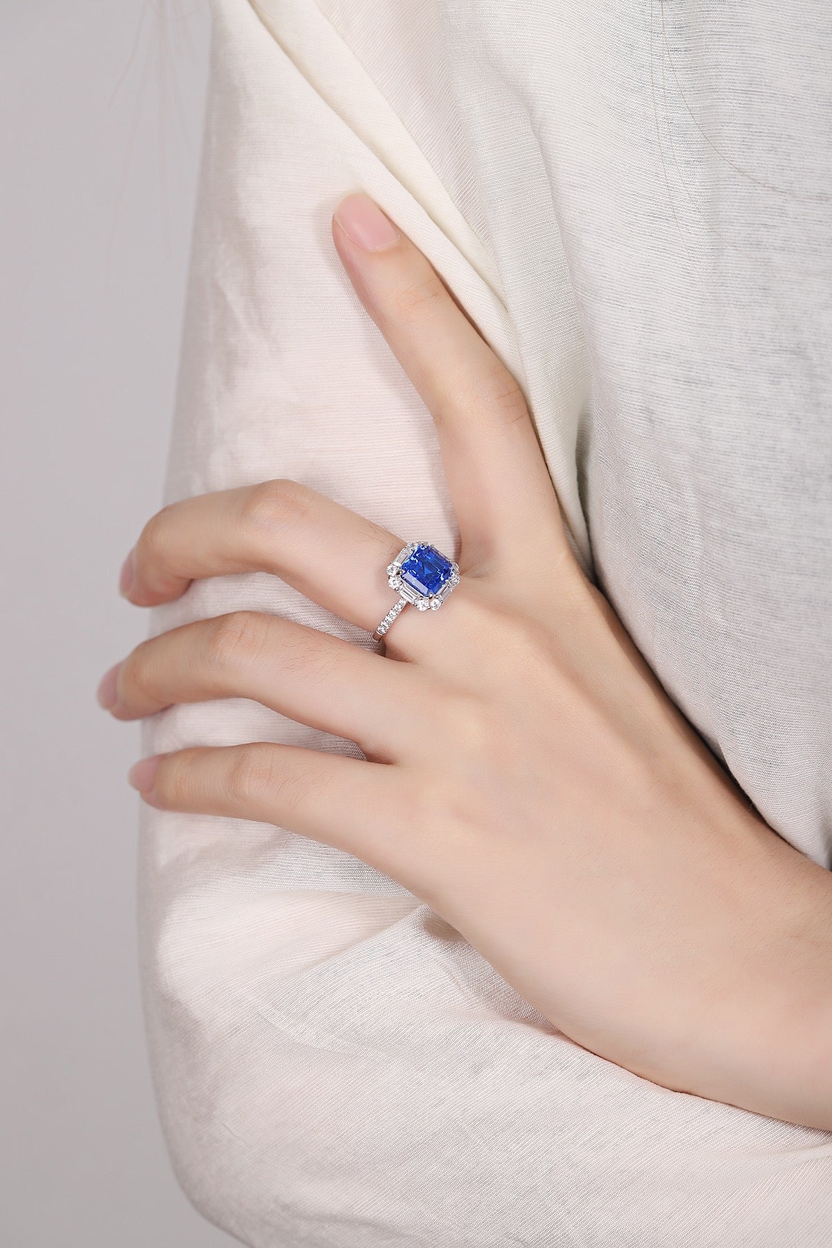 Sterling Silver Lab - Grown Cobalt Spinel Ring A – JR116Y