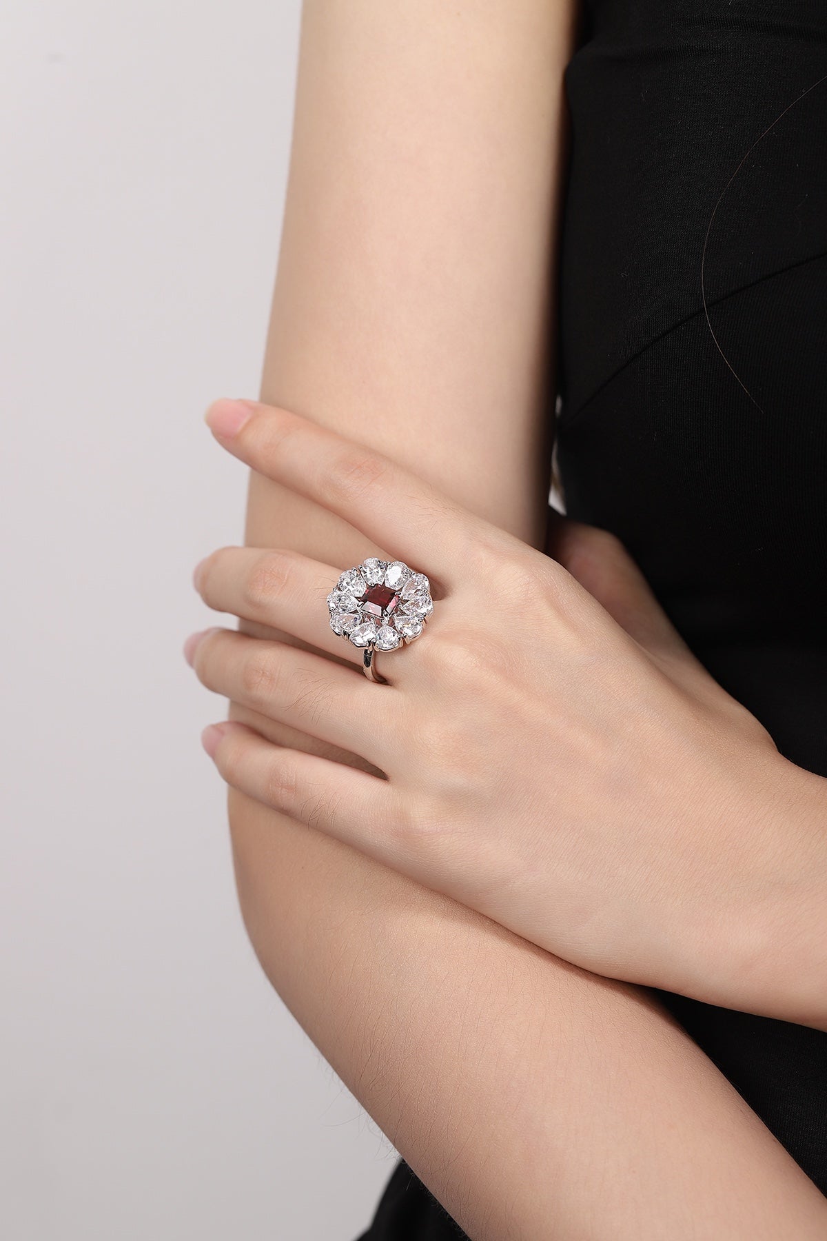 Sterling Silver Natural Garnet Ring W – JR92437