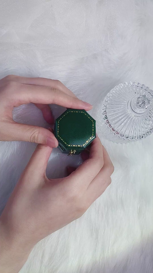 Sterling Silver Lab - Grown Emerald Ring A – JSEGR192Y