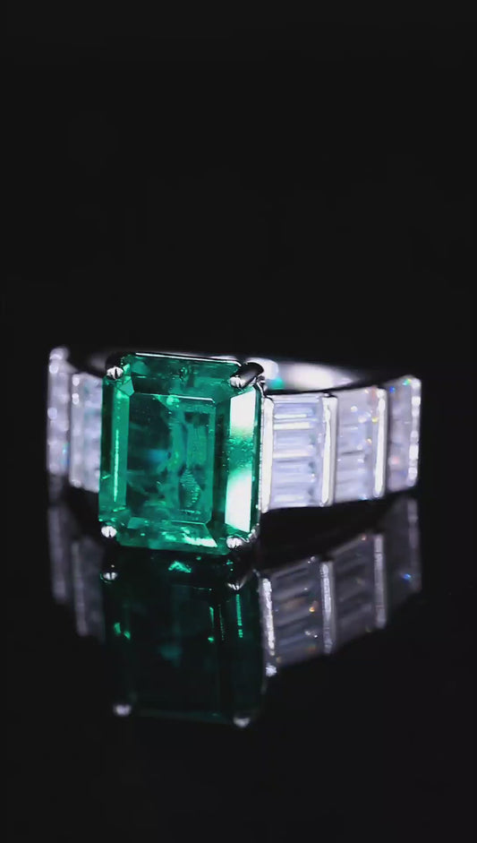 Sterling Silver Lab - Grown Emerald Ring A – JSEGR1033Y